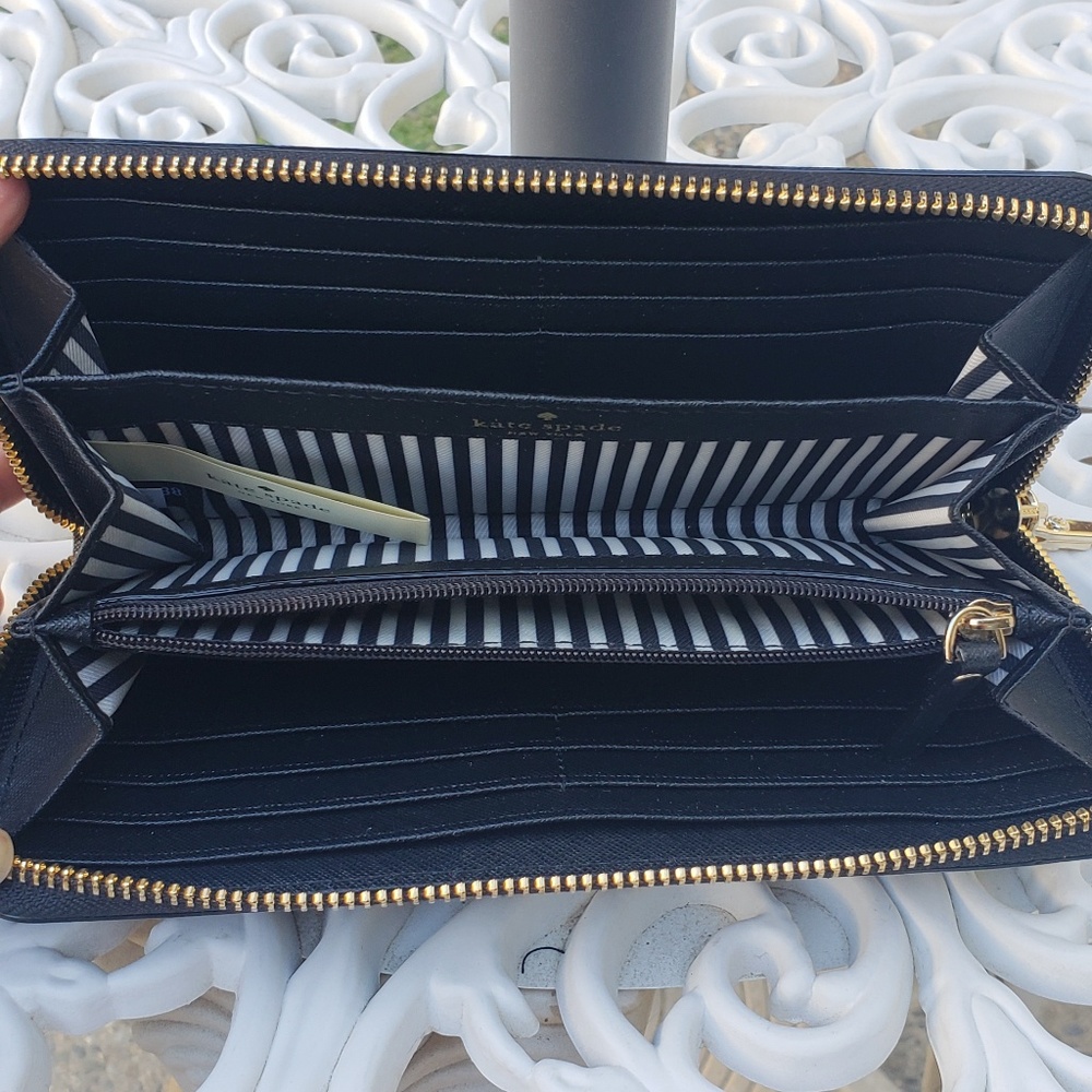 💔Sold💔Kate Spade Cameron Street Lacey Wallet - Picture 6 of 8